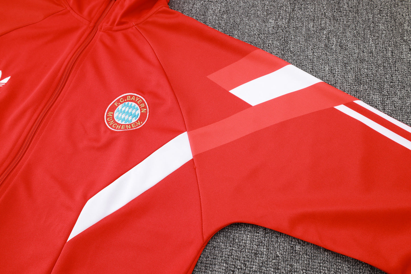 Bayern Munich Tracksuit 24/25 - Pro Soccer Jersey