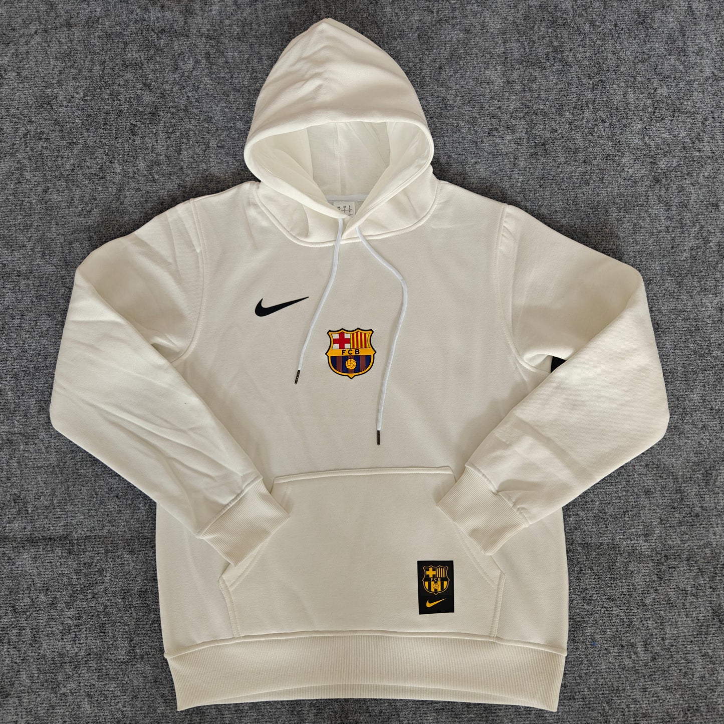 Barcelona Sweatshirt 24/25 Hoodie Centre-Logo - Pro Soccer Jersey