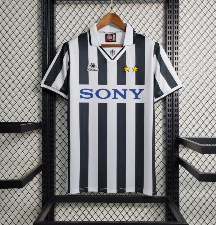 95-97 Juventus Home