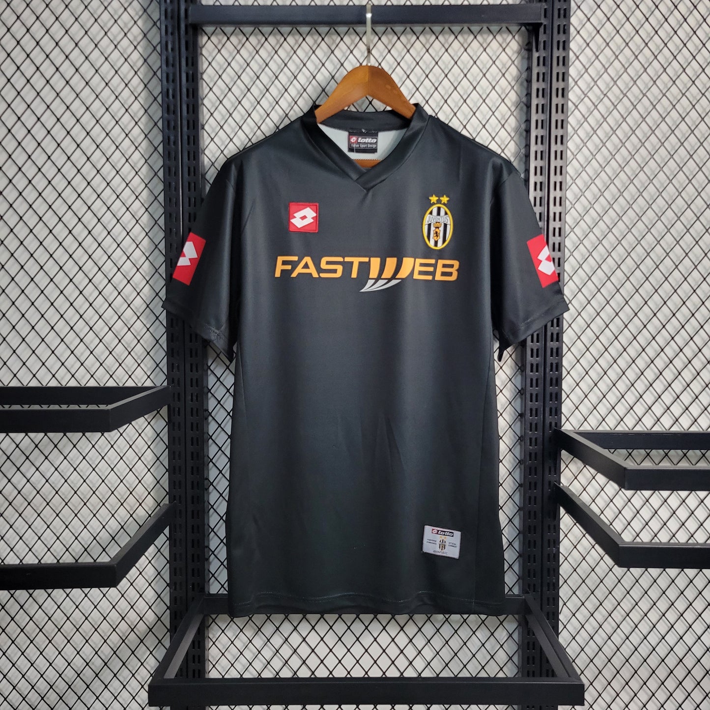 01-02 Juventus Away