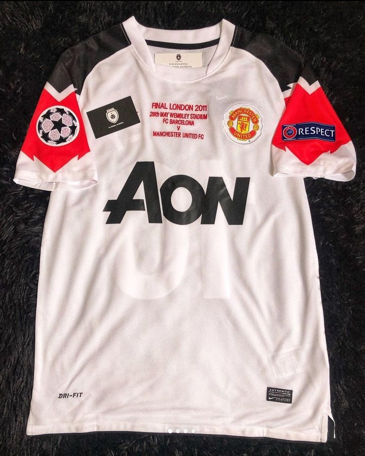 2010/2011 Man United Retro away shirt : Thaï Quality - Pro Soccer Jersey