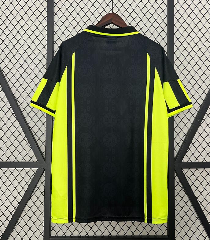 96-97 Dortmund Away