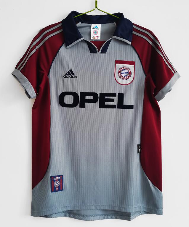 Bayern Munich away 98-99