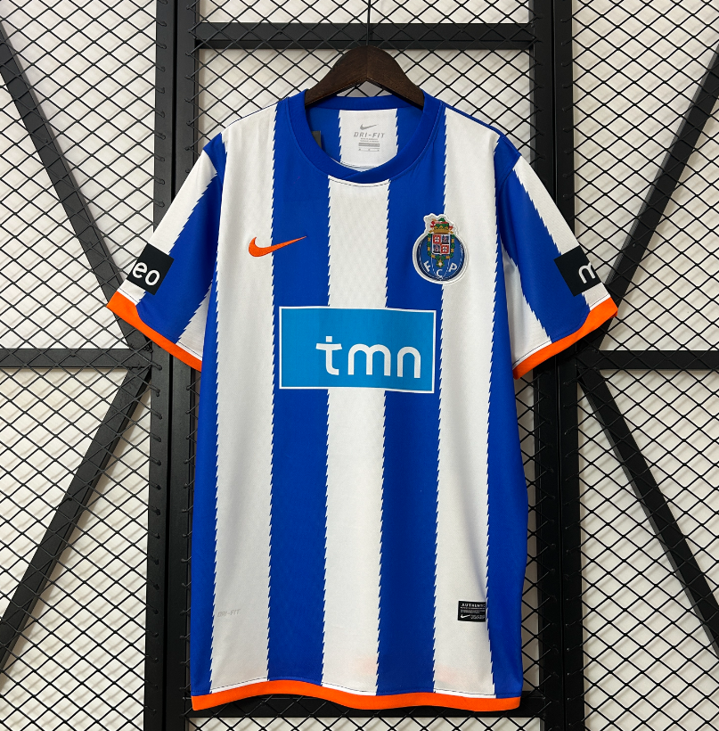 10-11 Porto home