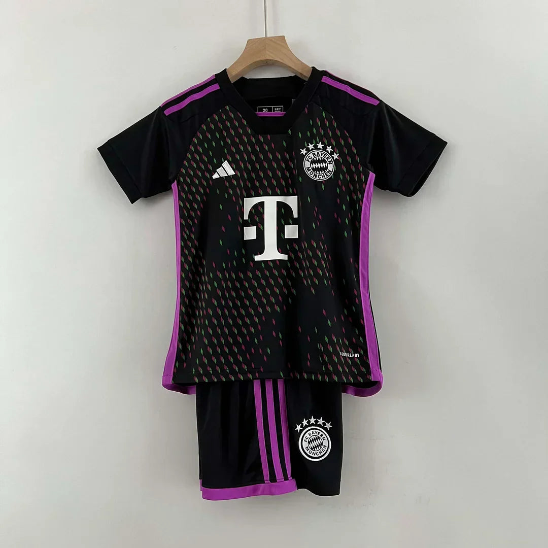 2023/204 FC Bayern Munich away Set Kids Size : Thaï Quality - Pro Soccer Jersey