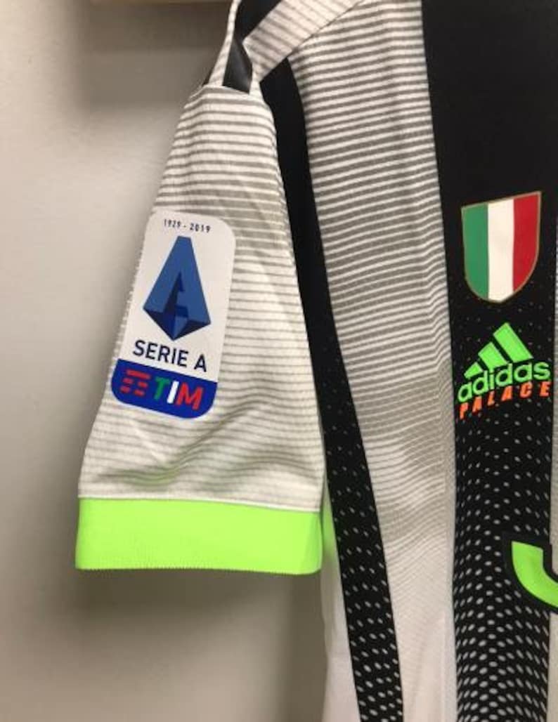 Cr7 2020/2021 FC Juventus Retro Special Edition shirt: Thaï Quality - Pro Soccer Jersey
