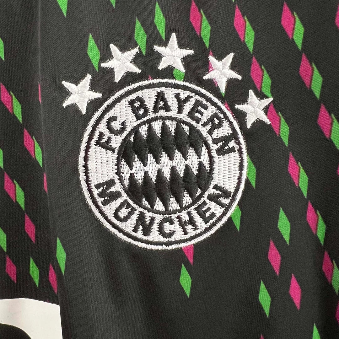 2023/204 FC Bayern Munich away Set Kids Size : Thaï Quality - Pro Soccer Jersey