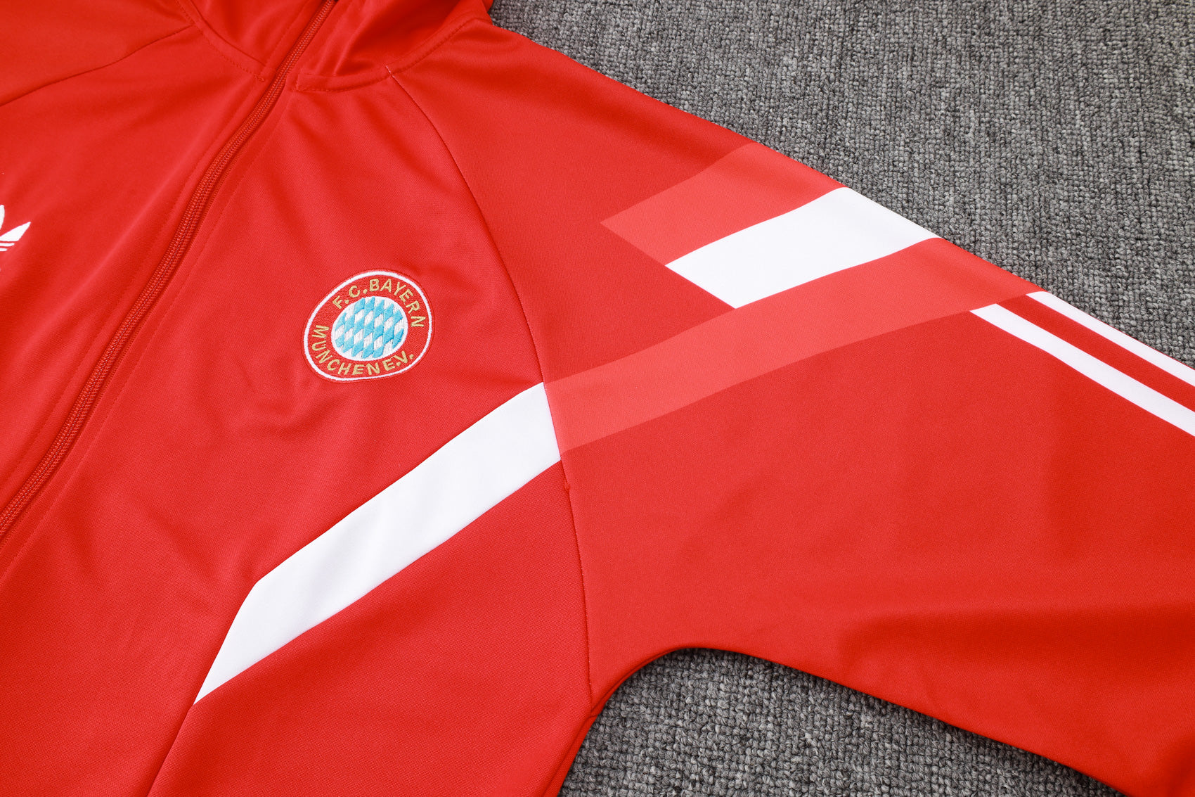 Bayern Munich Tracksuit 24/25 - Pro Soccer Jersey