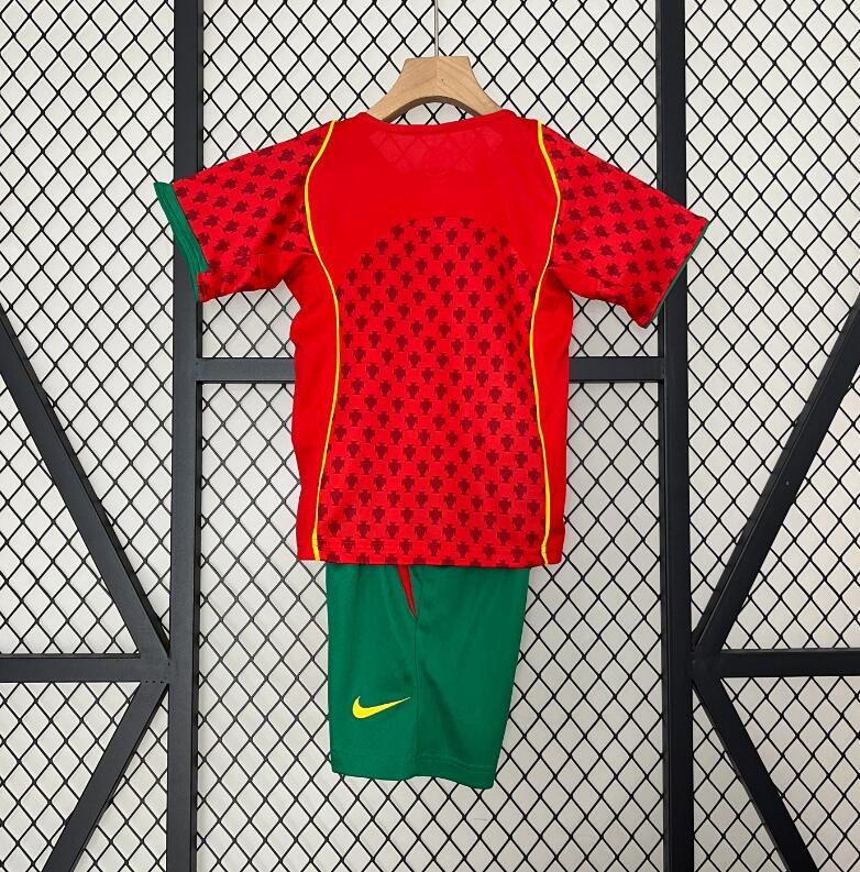 2004 kids Portugal Home