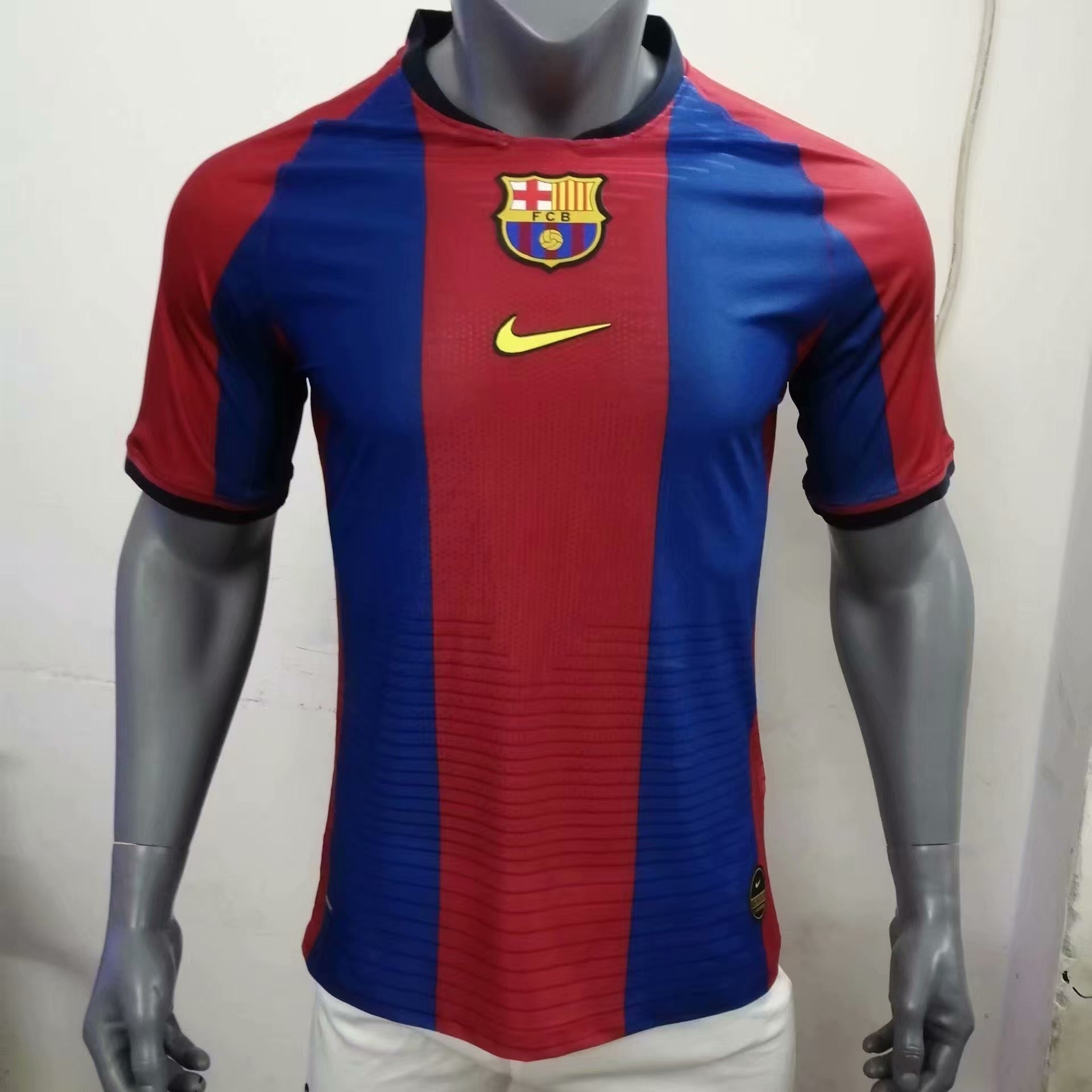 Barcelona Retro Edition 24/25 Player Version - Pro Soccer Jersey