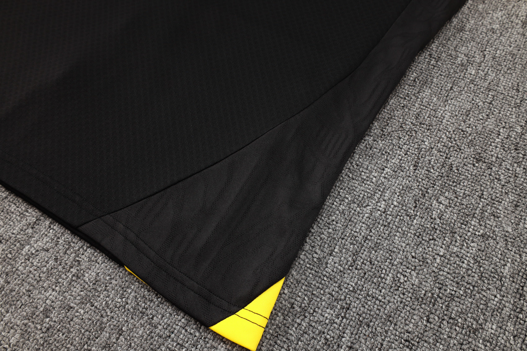 BVB Dortmund Iconic Black/Yellow Tracksuit 24/25 - Pro Soccer Jersey