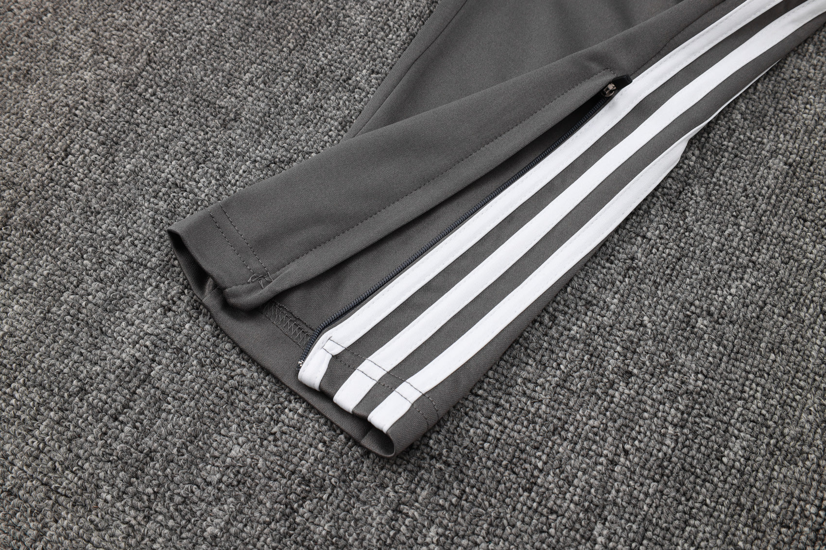 Real Madrid Fully Gray Tracksuit 24/25 - Pro Soccer Jersey