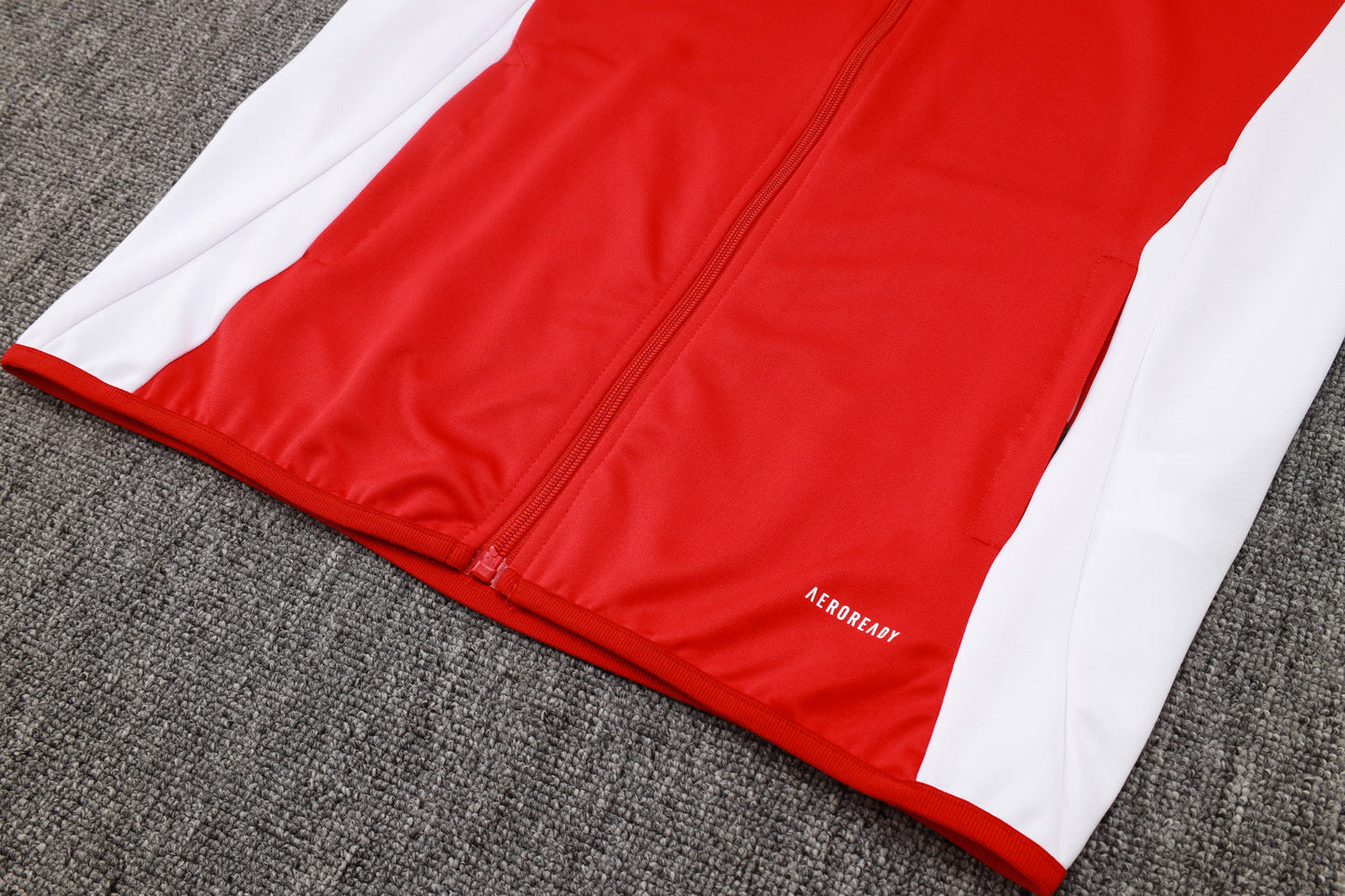 Arsenal Home Tracksuit 24/25 - Pro Soccer Jersey