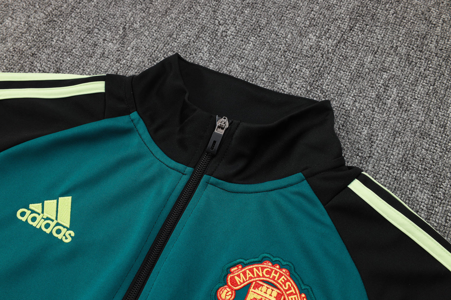 Manchester United Away Tracksuit 24/25 - Pro Soccer Jersey