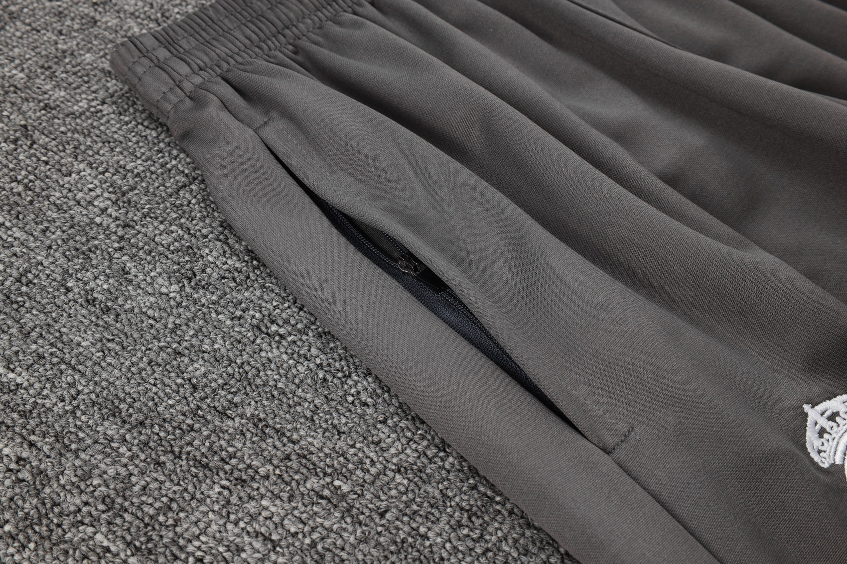 Real Madrid Fully Gray Tracksuit 24/25 - Pro Soccer Jersey