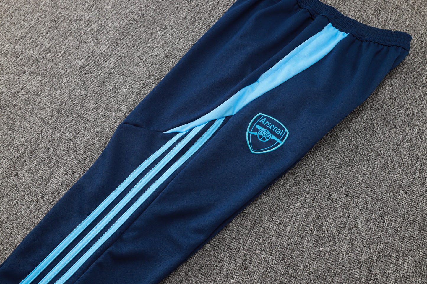 Arsenal Away Tracksuit 24/25 Hoodie Version - Pro Soccer Jersey