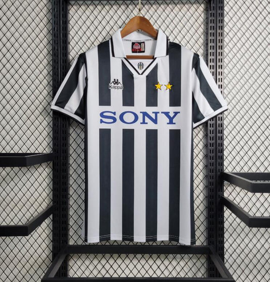 95-97 Juventus Home