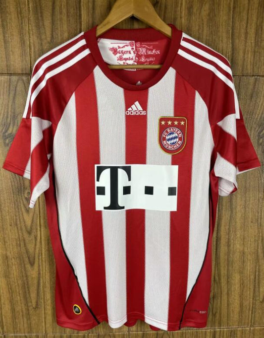 Bayern Munich home 2010