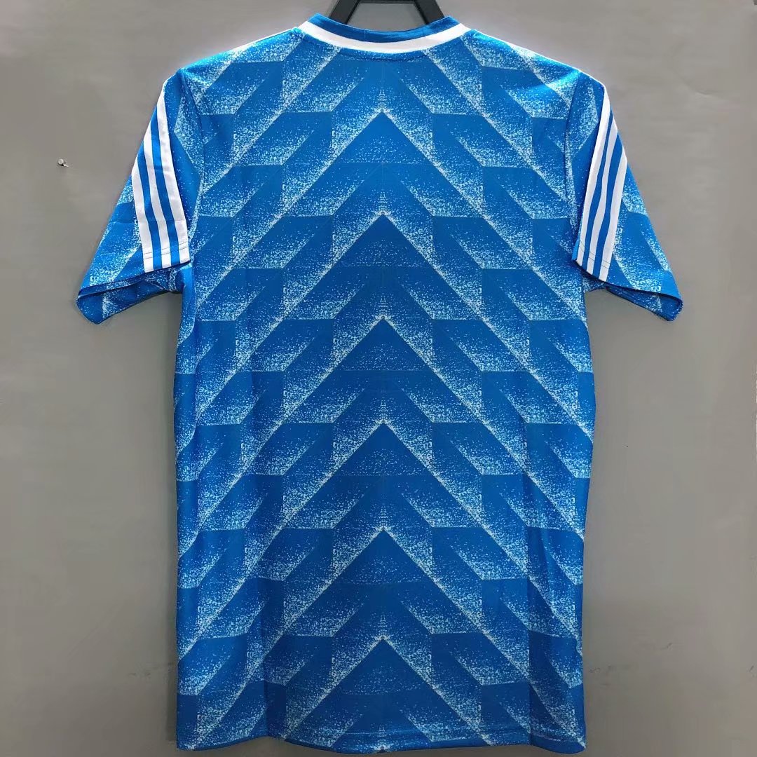 88-89 Netherlands away