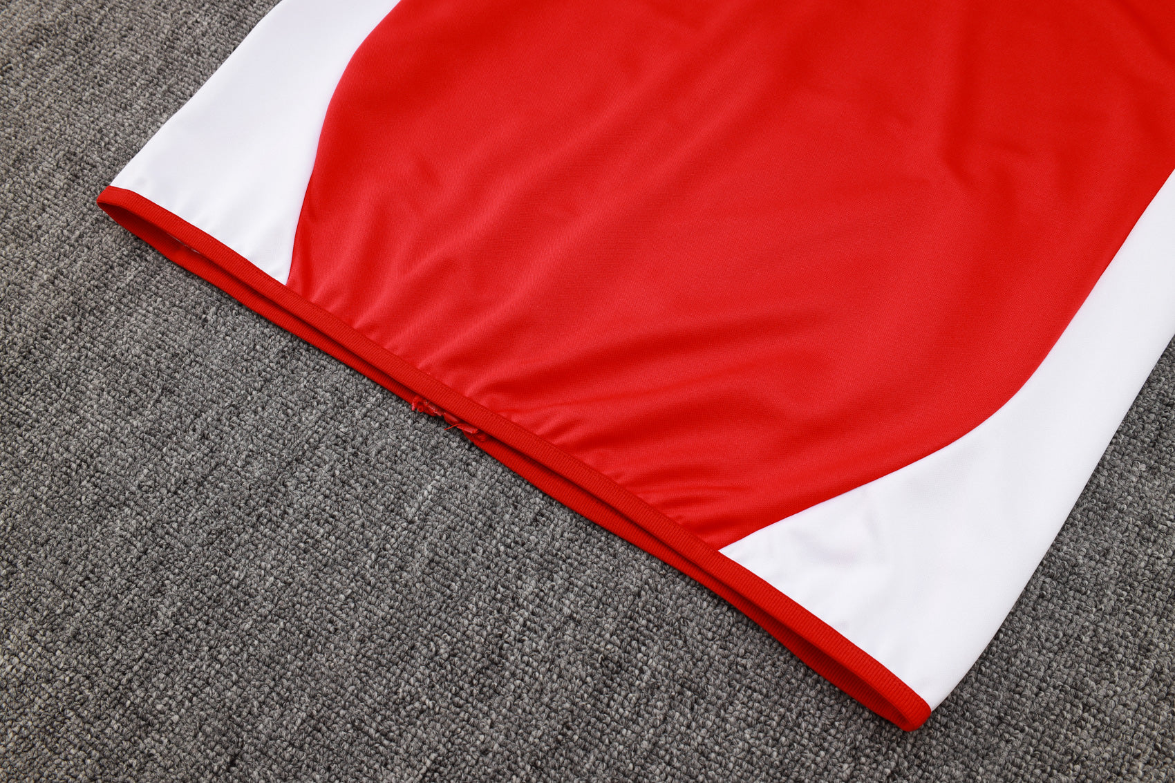 Arsenal Home Tracksuit 24/25 - Pro Soccer Jersey