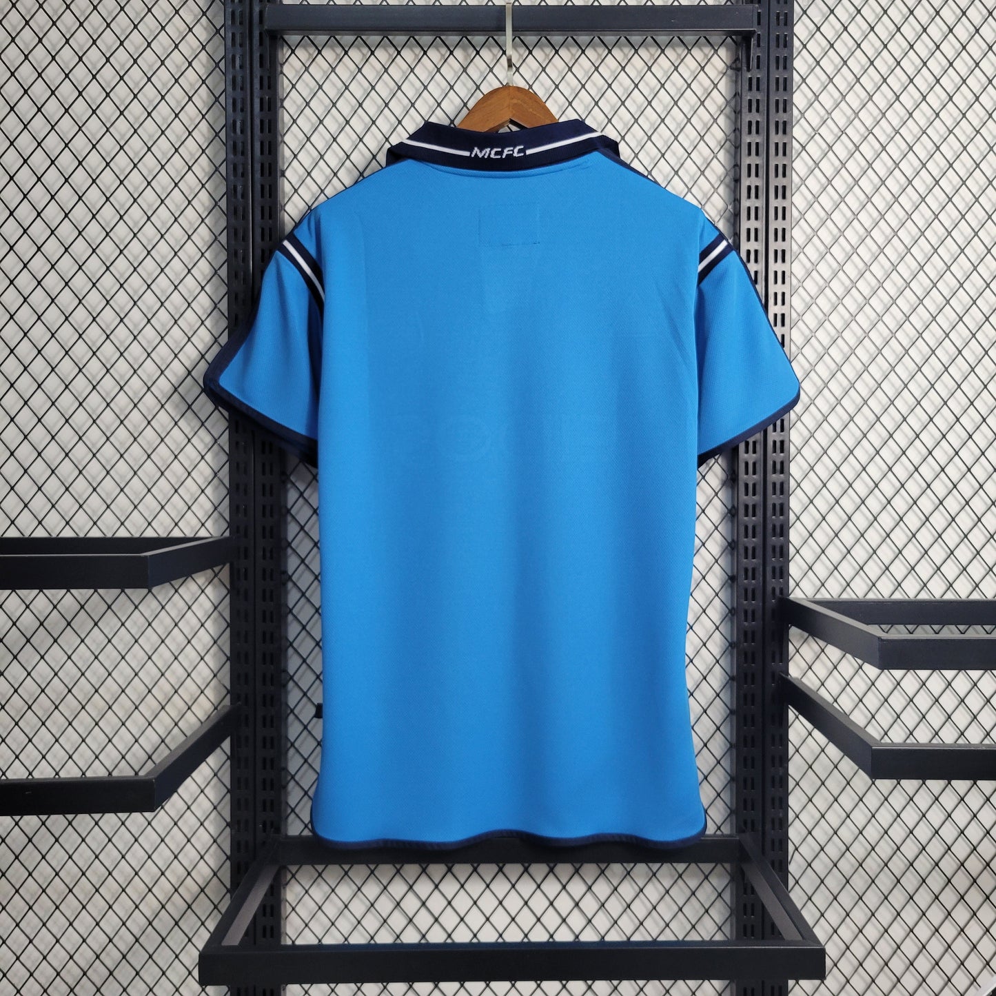 01-02 Manchester City Home
