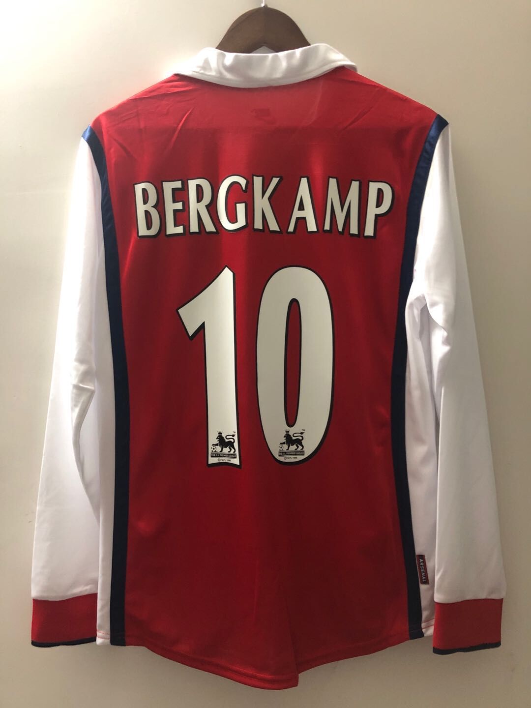 Arsenal home long sleeve 1998 Bergkamp #10
