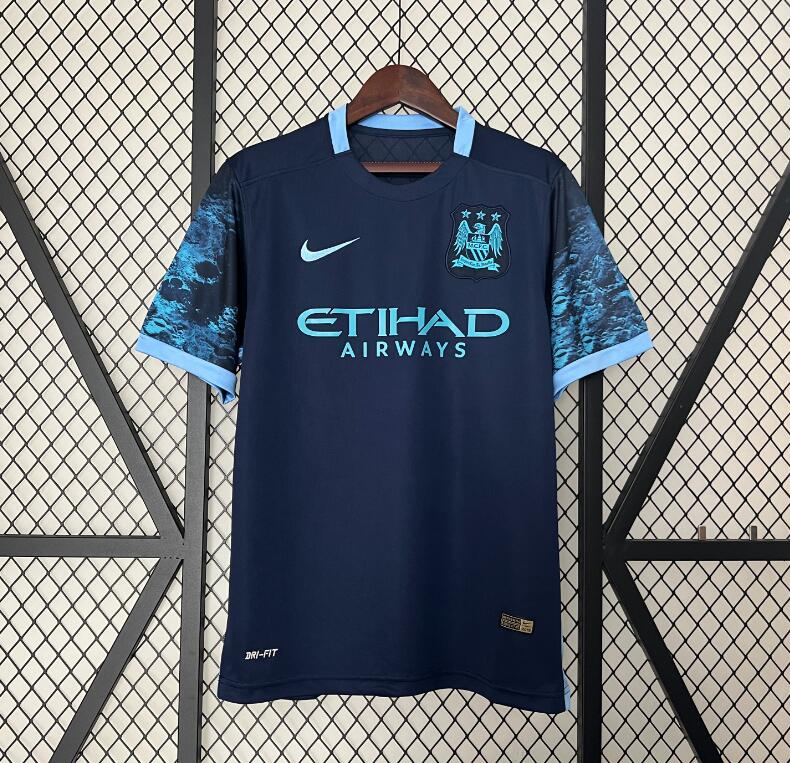 15-16 Manchester City Away