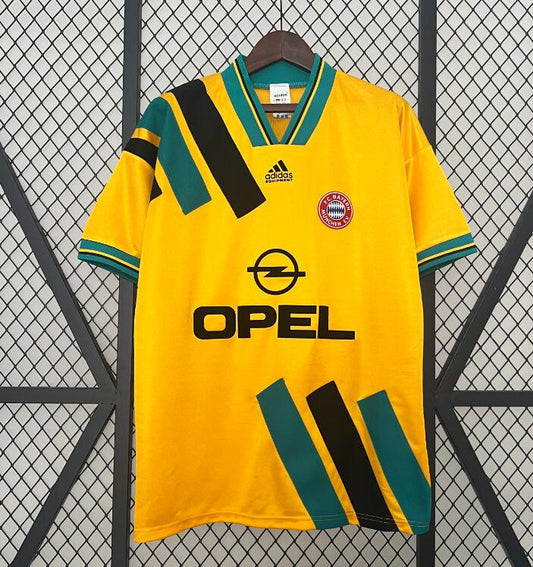 93-95 Bayern Munich Away