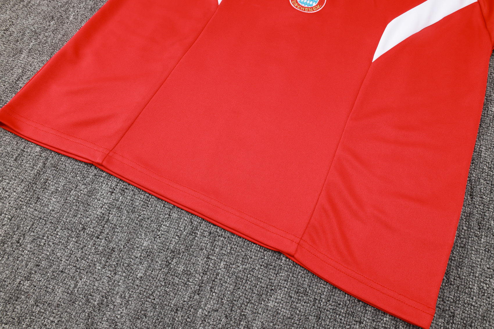 Bayern Munich Tracksuit 24/25 LV 2 - Pro Soccer Jersey