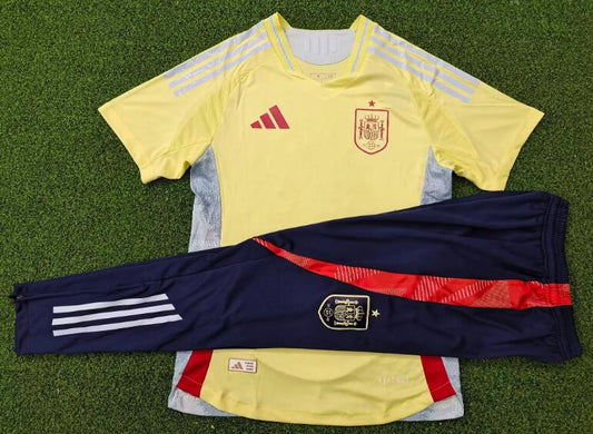 2425 Spain away with black pants