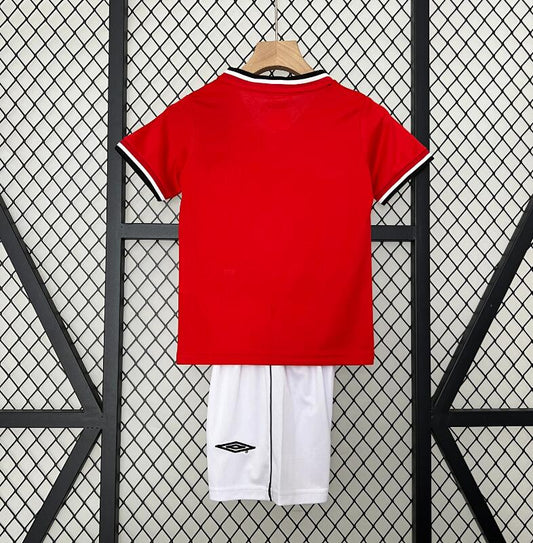 00-01 kids M-U home