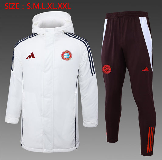 Bayern Munich Windbreaker Tracksuit 24/25 LV 3 - Pro Soccer Jersey
