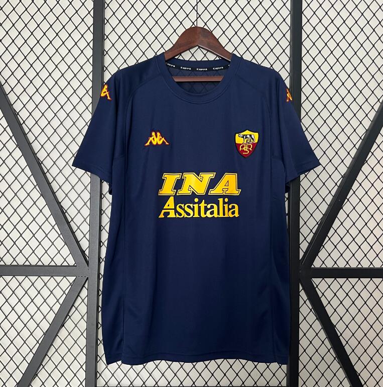 00-01 Roma third away