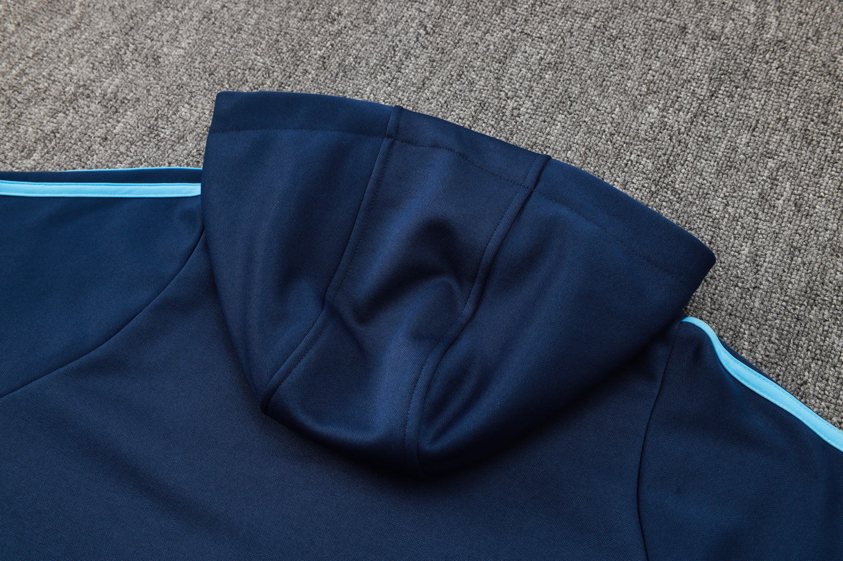 Arsenal Away Tracksuit 24/25 Hoodie Version - Pro Soccer Jersey