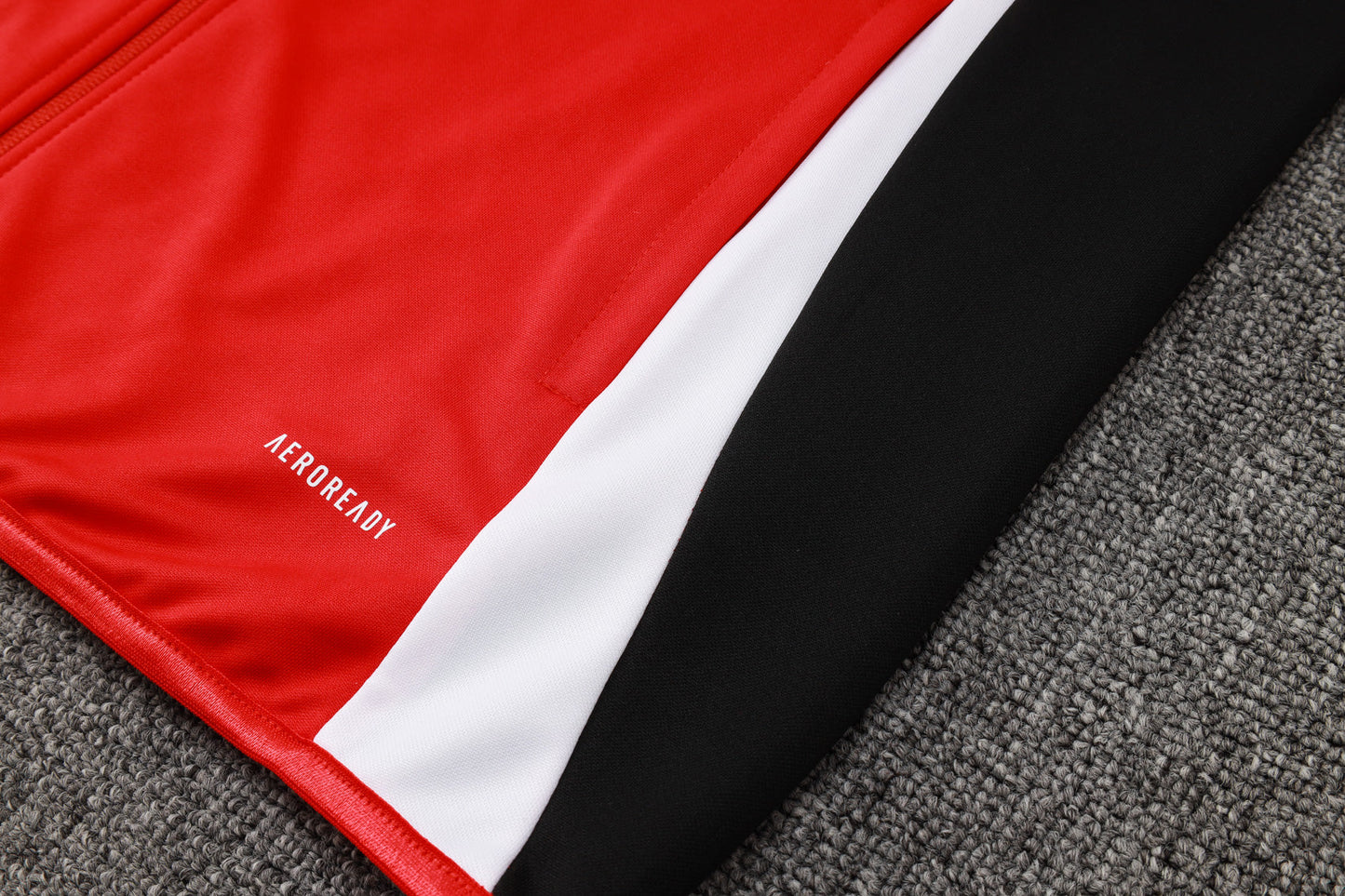 Manchester United Red Tracksuit 24/25 - Pro Soccer Jersey