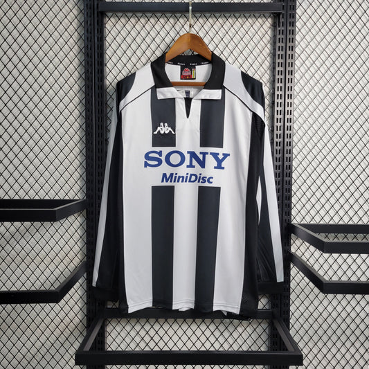 97-98 Juventus Long Sleeve Home