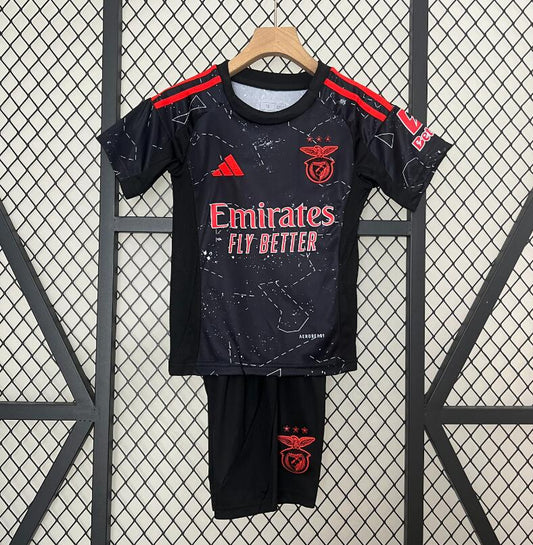 24-25 Kids Benfica away