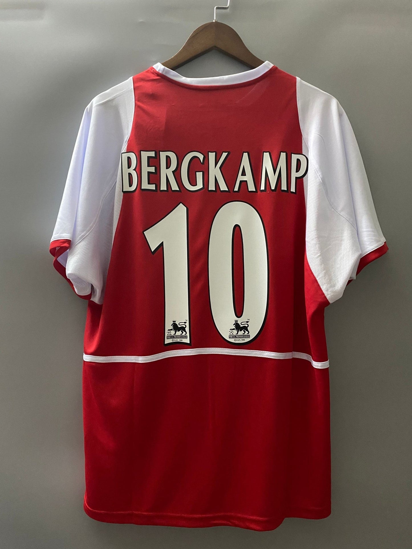 Arsenal home 2003-2004 Bergkamp #10