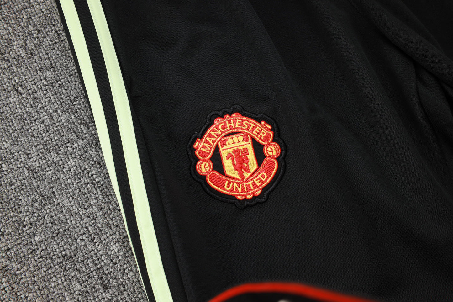 Manchester United Away Tracksuit 24/25 - Pro Soccer Jersey