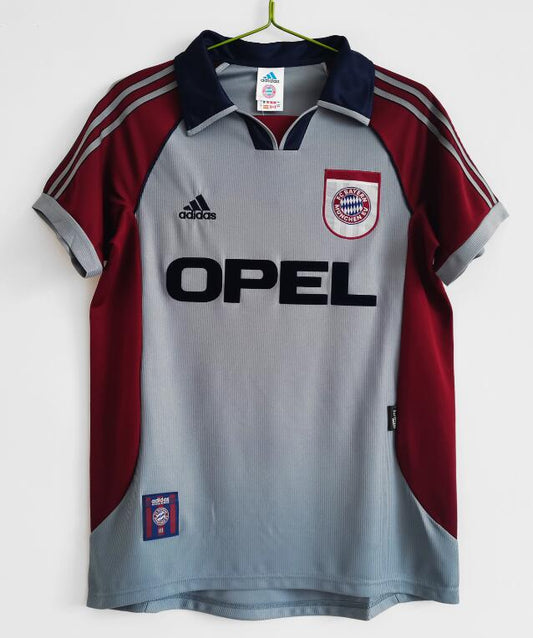 Bayern Munich away 98-99