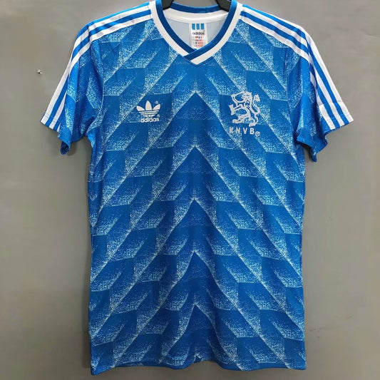 88-89 Netherlands away