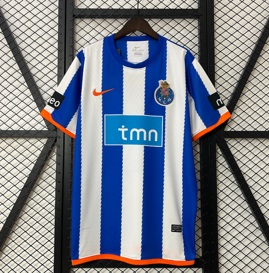 10-11 Porto home