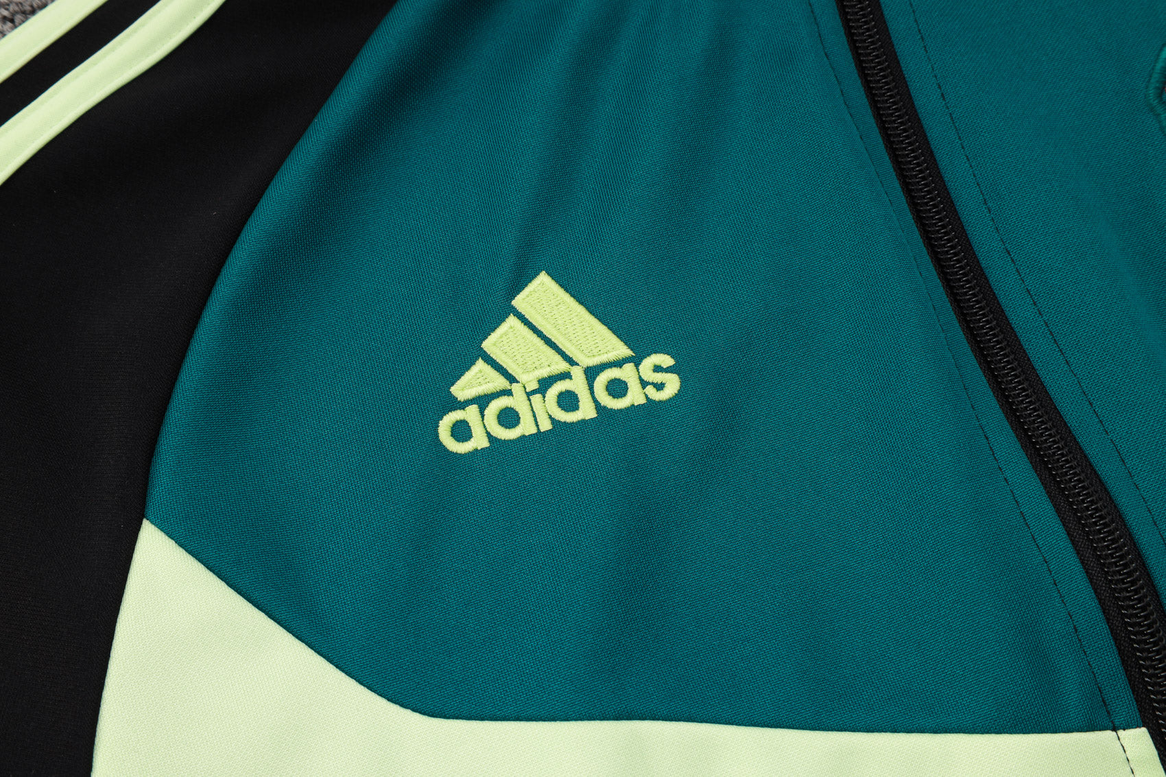 Manchester United Away Tracksuit 24/25 - Pro Soccer Jersey