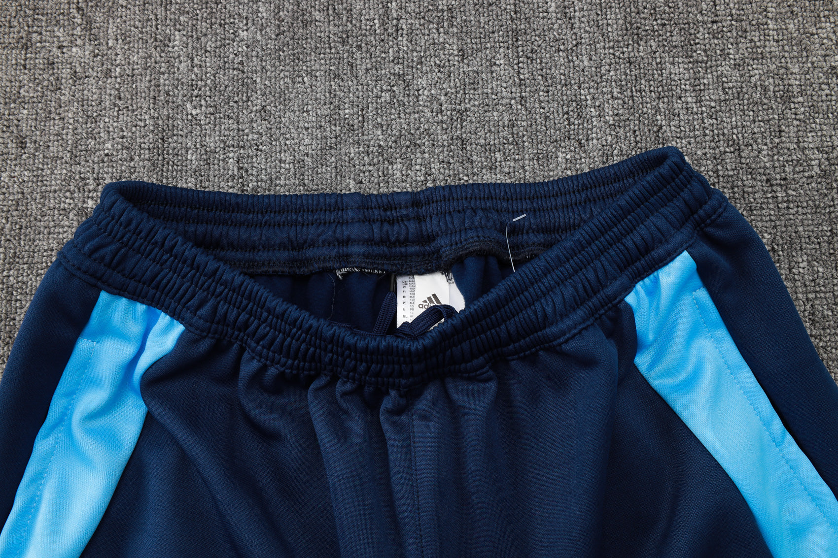 Arsenal Away Tracksuit 24/25 Hoodie Version - Pro Soccer Jersey