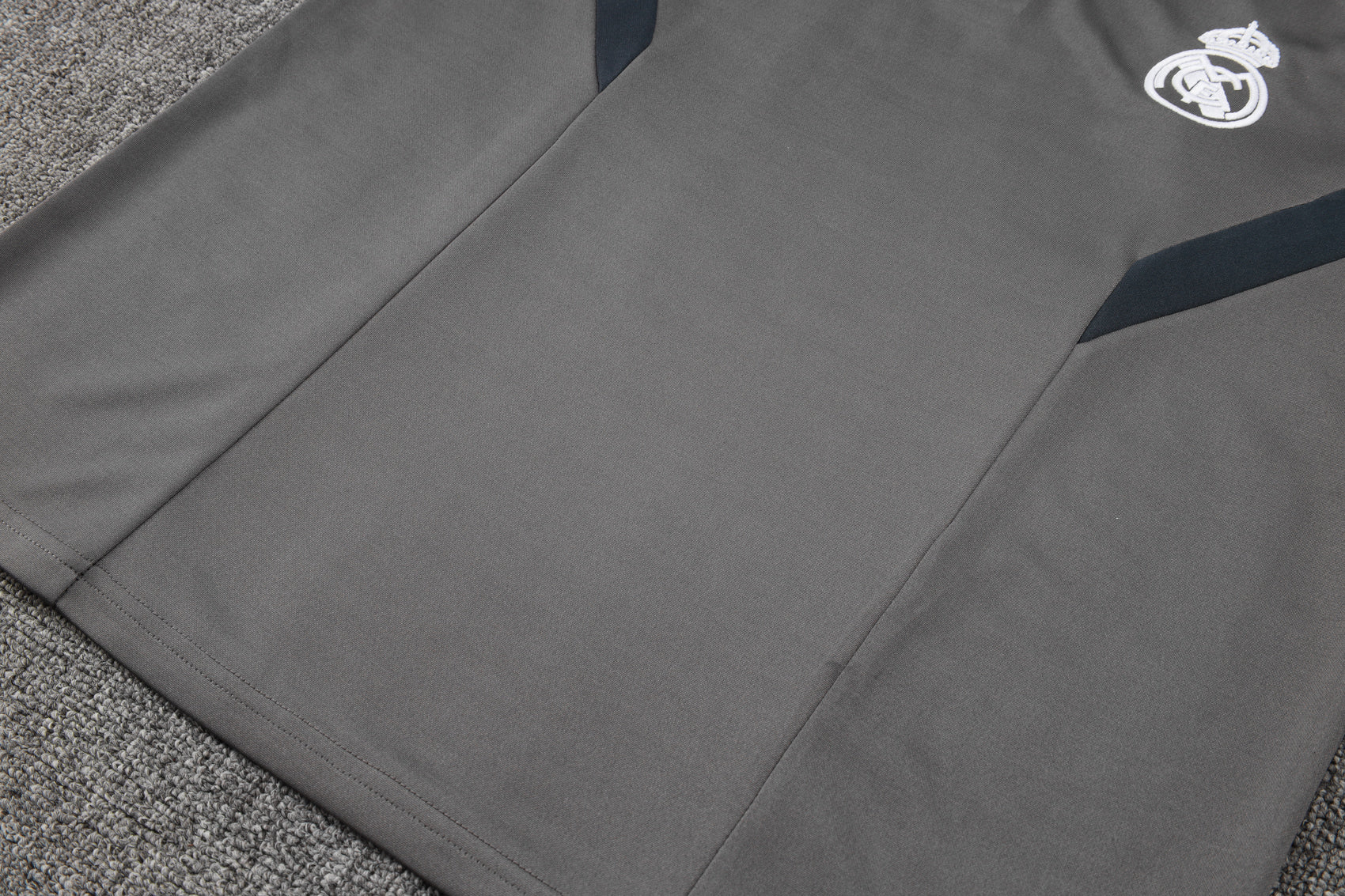 Real Madrid Fully Gray Tracksuit 24/25 - Pro Soccer Jersey
