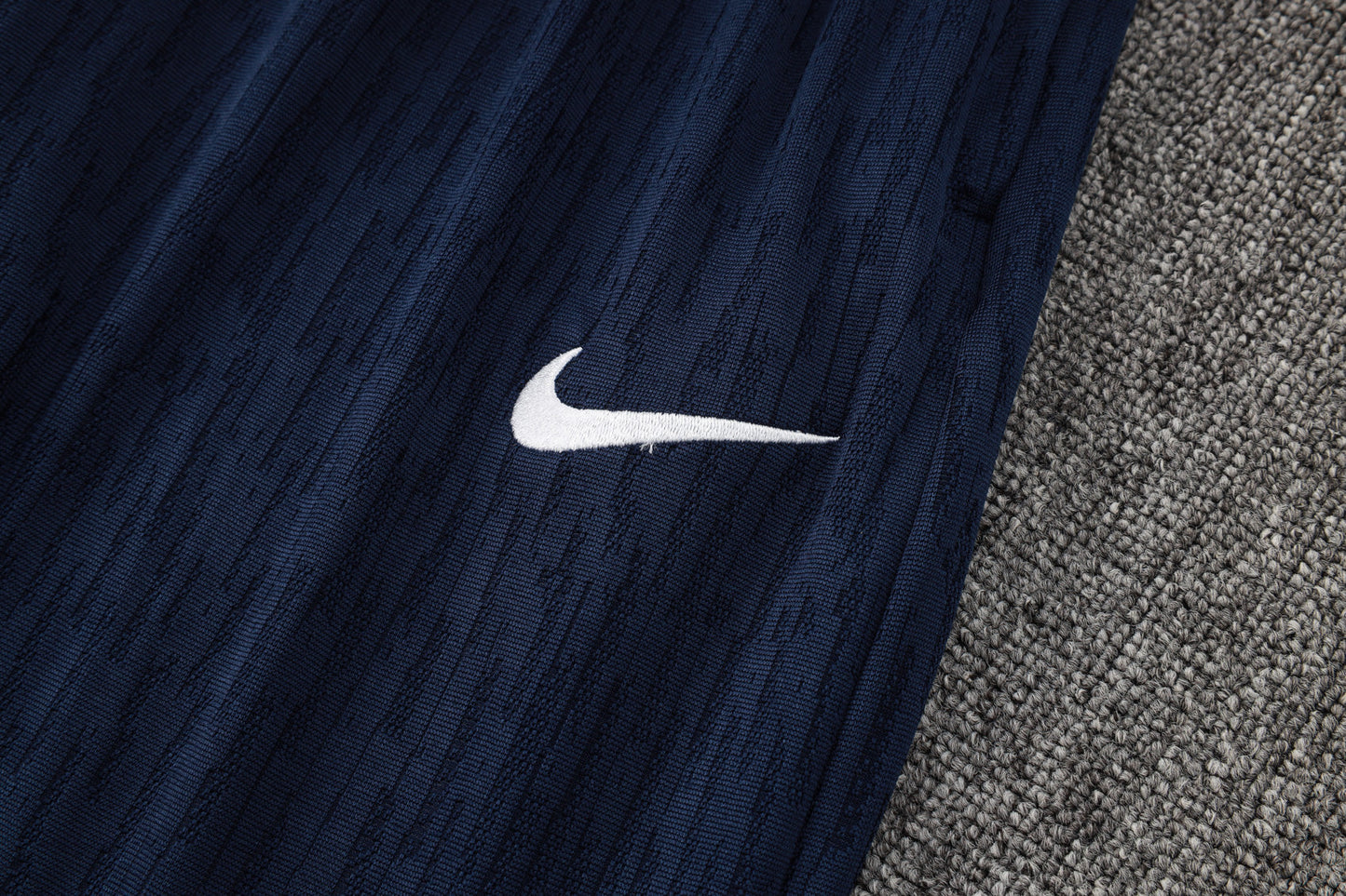 Chelsea Home Tracksuit 24/25 LV 2 - Pro Soccer Jersey