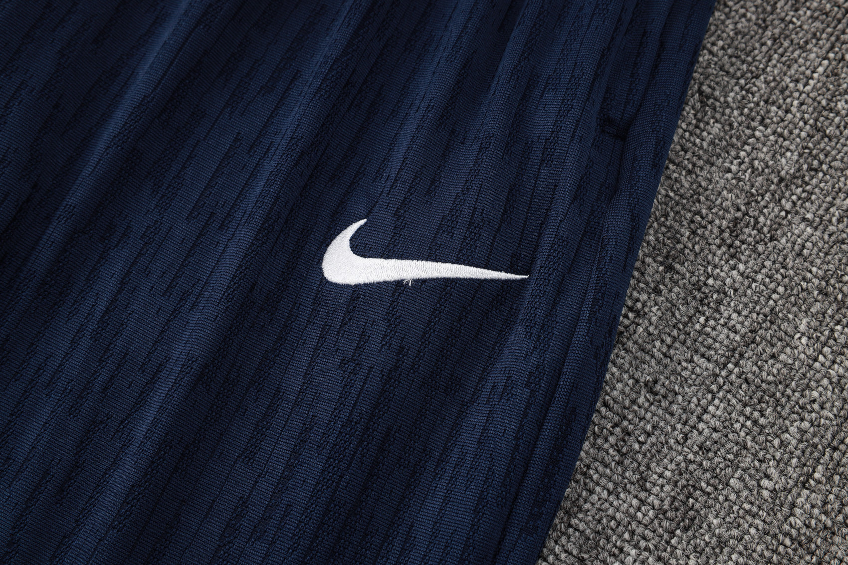 Chelsea Home Tracksuit 24/25 LV 2 - Pro Soccer Jersey