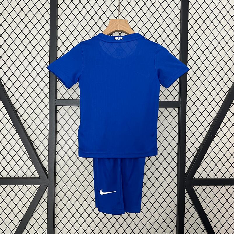 08-09 kids M-U away