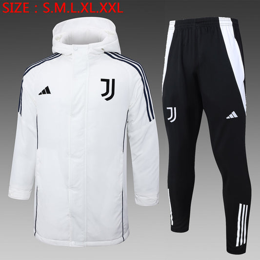 Juventus Windbreaker Tracksuit 24/25 LV 3 - Pro Soccer Jersey