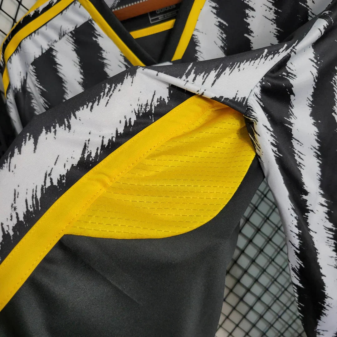 2023/2024 FC Juventus Home shirt Long Sleeves : Thaï Quality - Pro Soccer Jersey